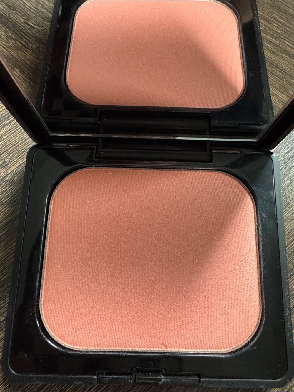 Kat Von D everlasting shaper blush in Bellisima - Picture 2 of 4